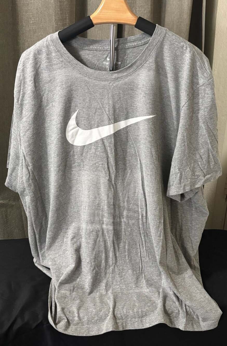 Nike Swoosh T-Shirt XL Gray